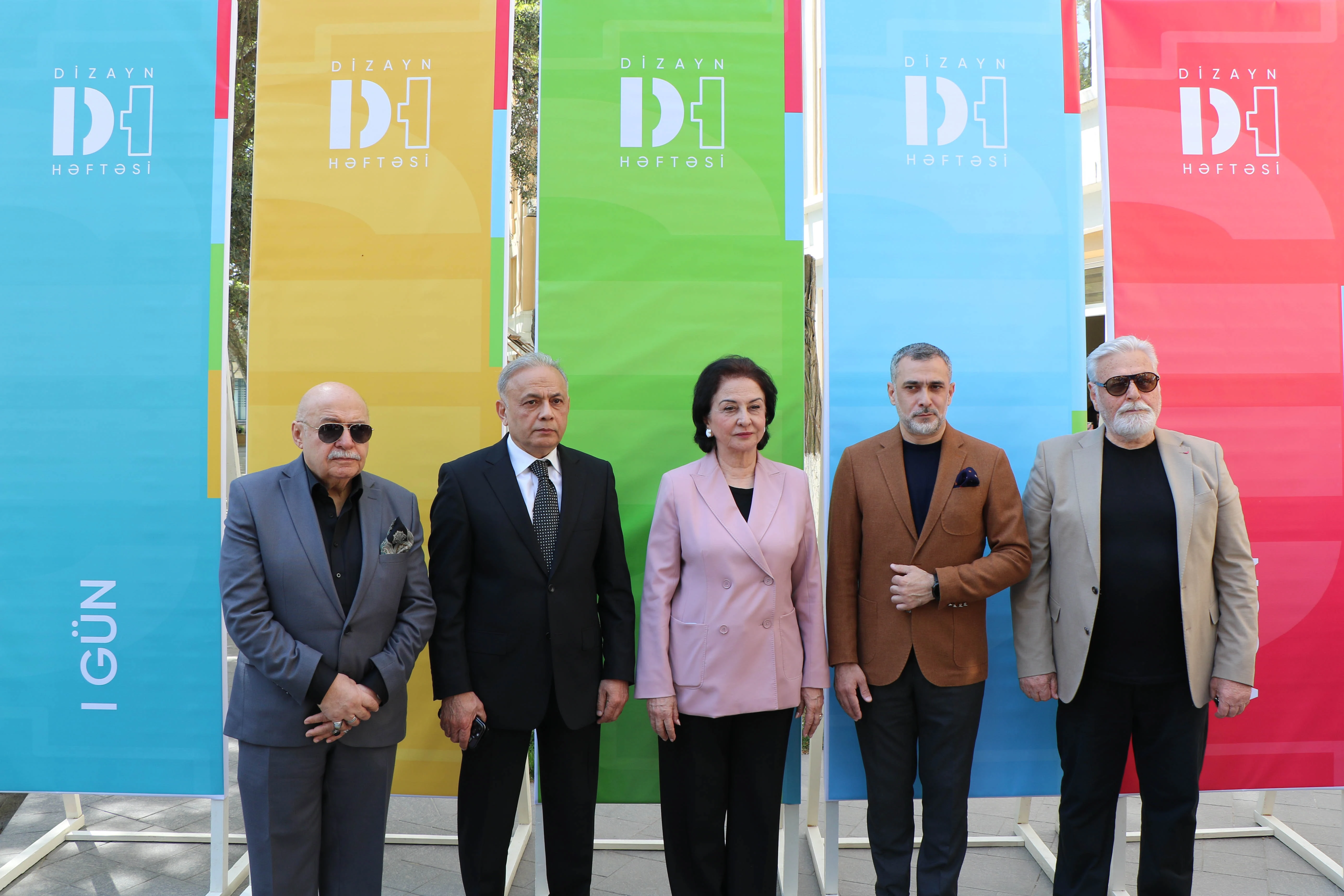 Tələbə işləri sərgisi